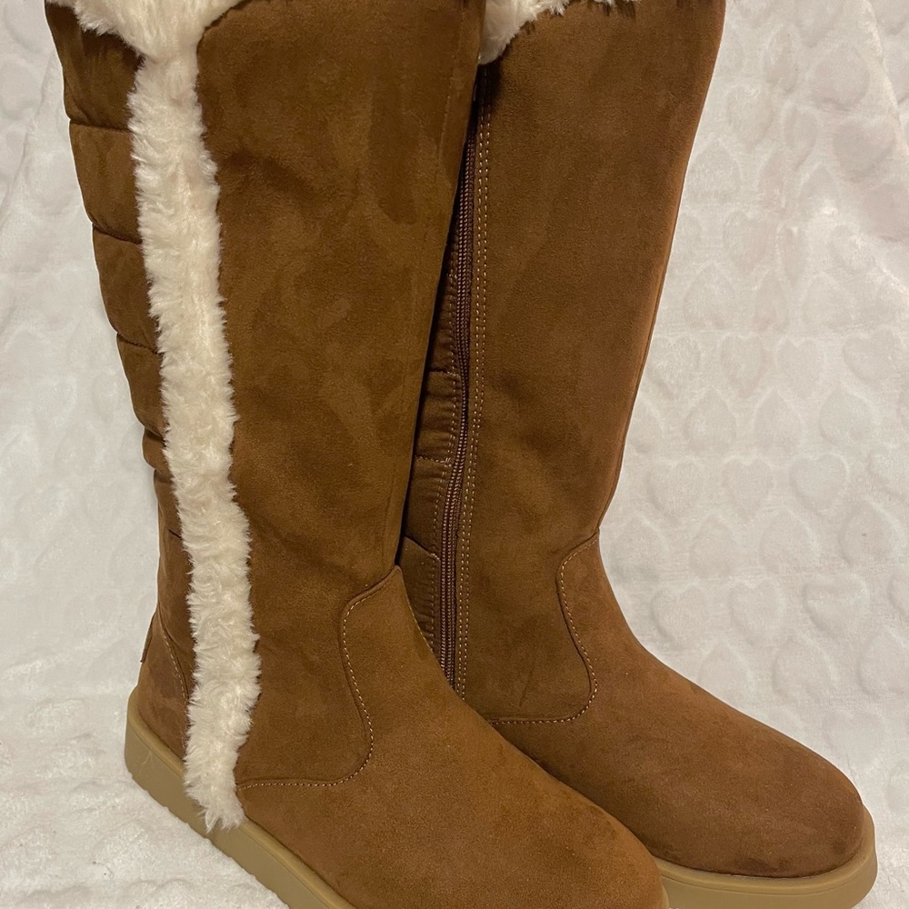 Women's Tall Faux-Suede Winter Boots with Faux Fur Trim - Chestnut